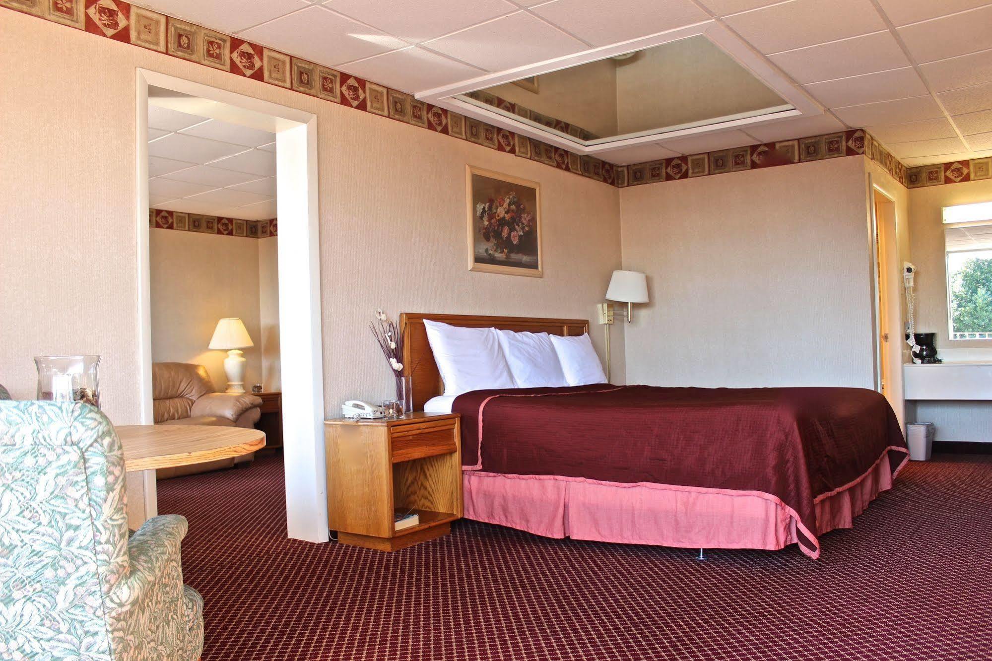 Regency Inn Richmond Dumbarton Exterior foto
